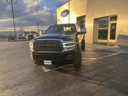 2024 RAM 2500 Laramie Crew Cab 4x4 6'4' Box