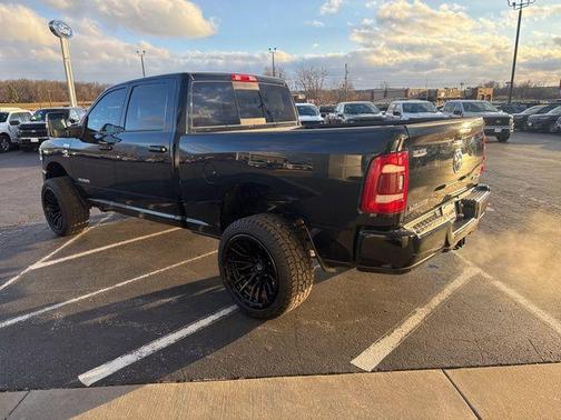 2024 RAM 2500 Laramie Crew Cab 4x4 6'4' Box