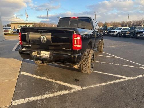 2024 RAM 2500 Laramie Crew Cab 4x4 6'4' Box