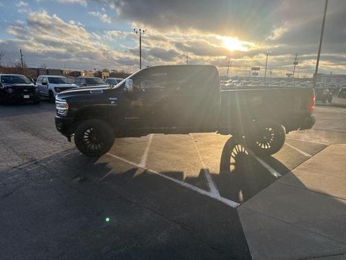 2024 RAM 2500 Laramie Crew Cab 4x4 6'4' Box