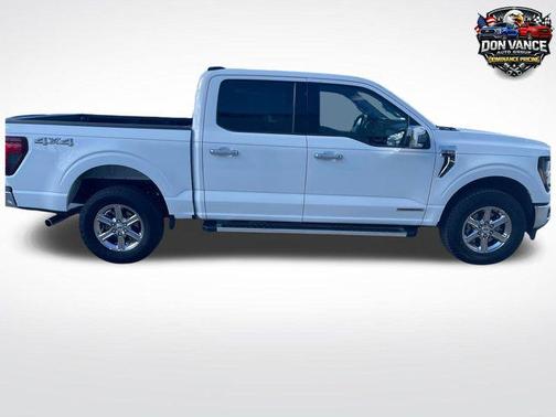 Oxford White 2025 Ford F-150 XLT
