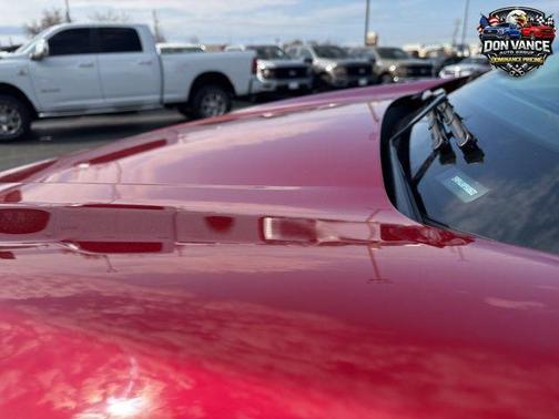 Rapid Red Metallic Tinted Clearcoat 2023 Ford Edge SEL