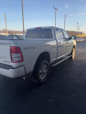 2020 RAM 2500 Big Horn Crew Cab 4X4 6'4' Box