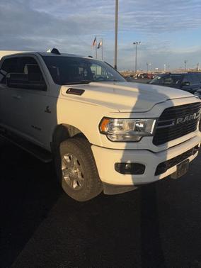 2020 RAM 2500 Big Horn Crew Cab 4X4 6'4' Box