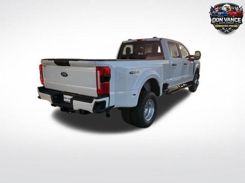 Oxford White 2026 Ford F-350 XL