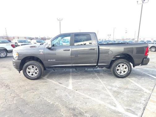 2024 RAM 2500 Laramie Crew Cab 4x4 6'4' Box