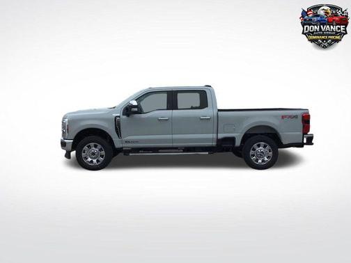 Avalanche 2026 Ford F-250 Lariat