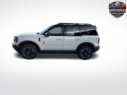 Oxford White 2025 Ford Bronco Sport Outer Banks