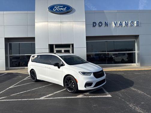 2025 Chrysler Pacifica Limited