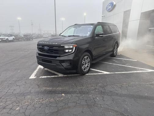 2025 Ford Expedition Max Active 4x4