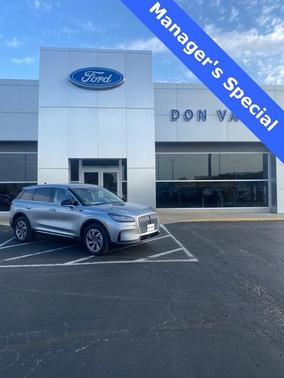 2023 Lincoln Corsair Standard