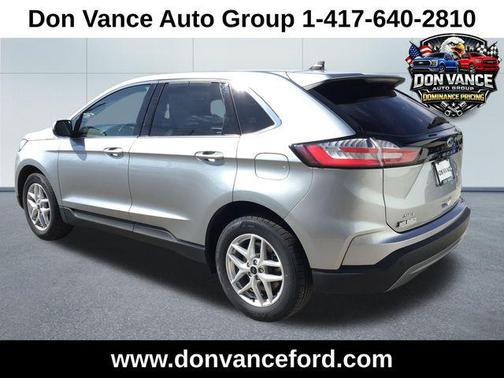 Iconic Silver Metallic 2024 Ford Edge SEL