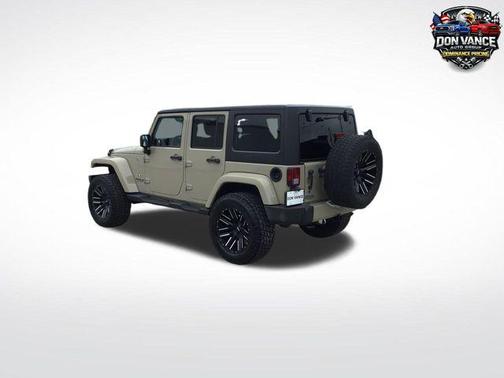 Gobi Clearcoat 2017 Jeep Wrangler Unlimited Sahara