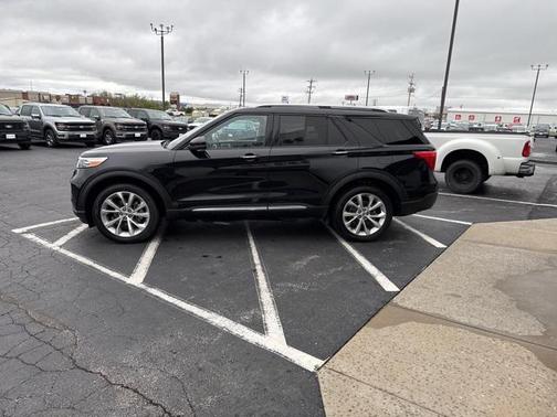 2022 Ford Explorer Platinum
