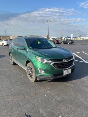 Photo 2 of 2 of 2019 Chevrolet Equinox 1LT