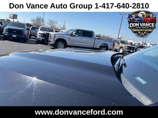 Agate Black Metallic 2022 Ford Explorer XLT