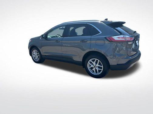 Carbonized Gray Metallic 2024 Ford Edge SEL
