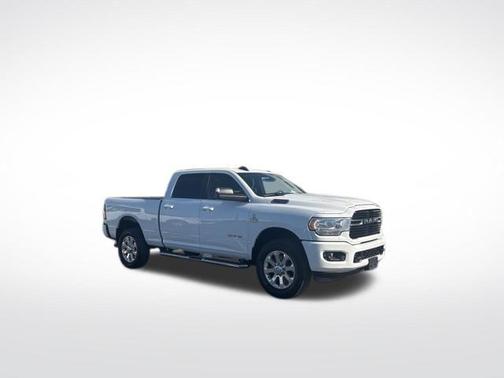 Bright White Clearcoat 2021 RAM 2500 Big Horn Crew Cab 4x4 6'4' Box