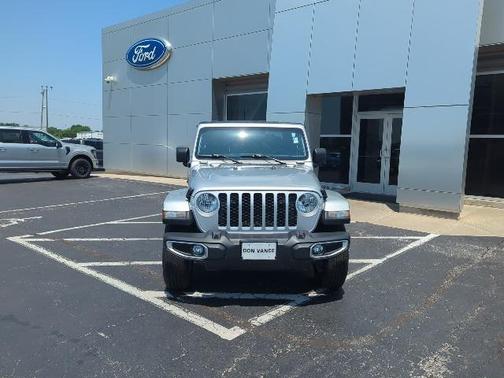 2023 Jeep Gladiator Sport S
