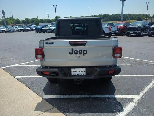 2023 Jeep Gladiator Sport S