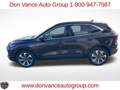 Cinnabar Red Metallic Premium Colorant 2023 Ford Escape Platinum