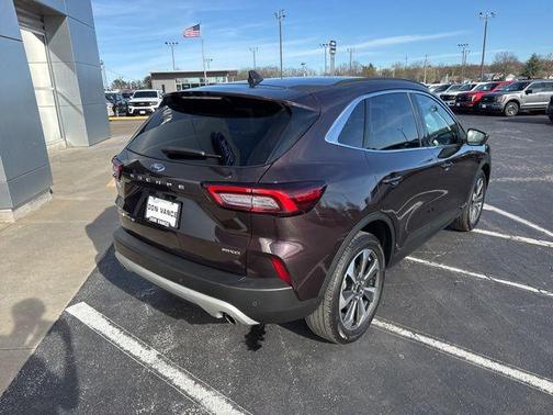2023 Ford Escape Platinum