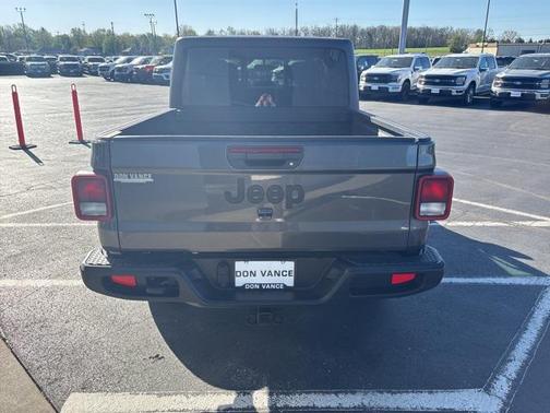2023 Jeep Gladiator Sport S