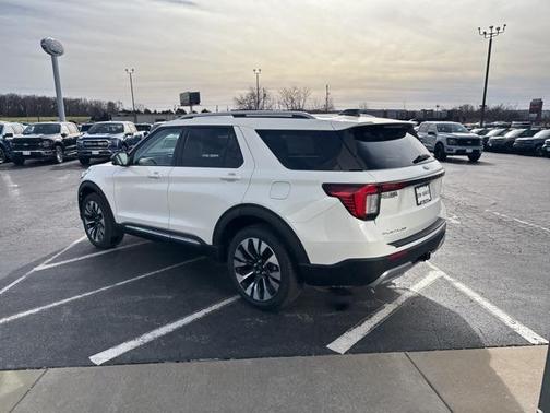 2026 Ford Explorer Platinum