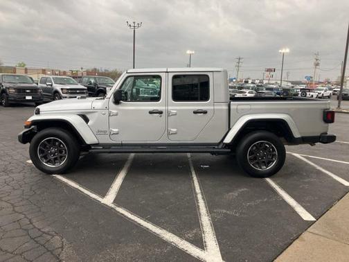 2023 Jeep Gladiator Overland