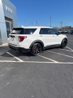 2021 Ford Explorer ST