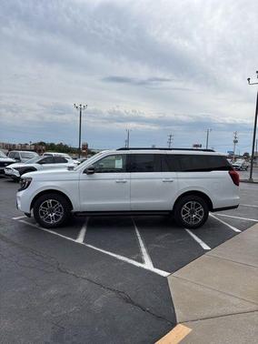 2025 Ford Expedition Max Active 4x4