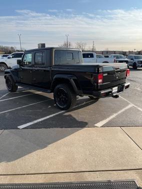 2022 Jeep Gladiator Willys 4x4