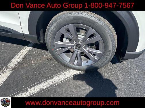 Star White Metallic Tri-Coat 2026 Ford Explorer Active