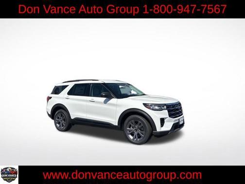 Star White Metallic Tri-Coat 2026 Ford Explorer Active