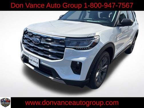 Star White Metallic Tri-Coat 2026 Ford Explorer Active