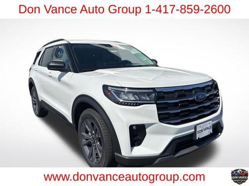 Star White Metallic Tri-Coat 2026 Ford Explorer Active