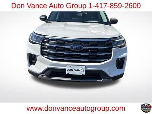 Star White Metallic Tri-Coat 2026 Ford Explorer Active