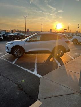 2026 Ford Escape ST-Line Select