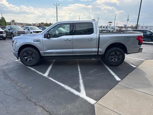 2025 Ford F-150 Lightning Flash