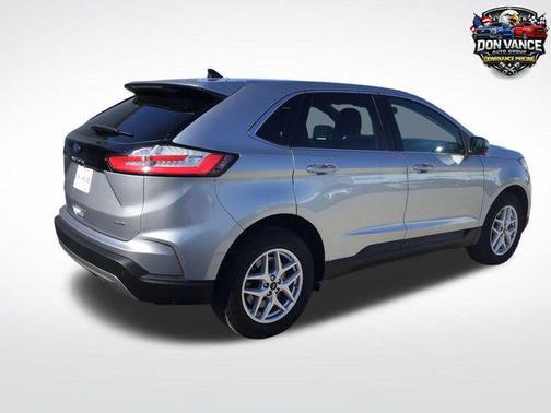 Iconic Silver Metallic 2024 Ford Edge SEL