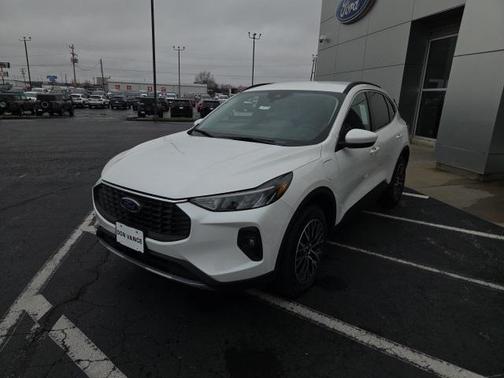 2026 Ford Escape PHEV SE