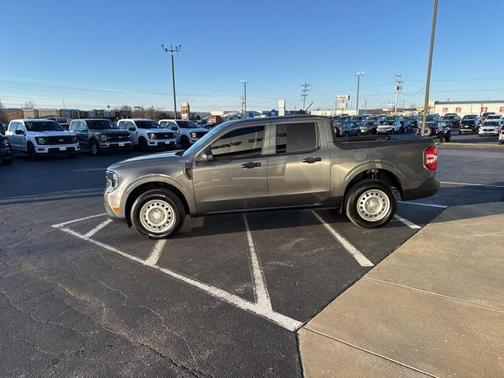 2025 Ford Maverick XL