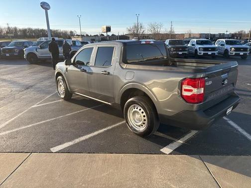 2025 Ford Maverick XL