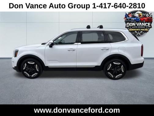 Glacial White Pearl 2025 Kia Telluride S
