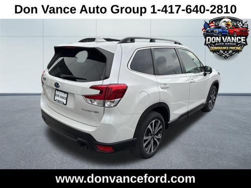 Crystal White Pearl 2023 Subaru Forester Limited