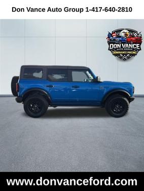 Velocity Blue Metallic 2024 Ford Bronco Wildtrak