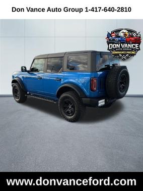 Velocity Blue Metallic 2024 Ford Bronco Wildtrak