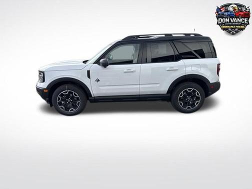 Oxford White 2025 Ford Bronco Sport Outer Banks