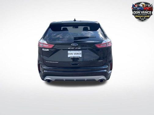 Agate Black Metallic 2024 Ford Edge Titanium