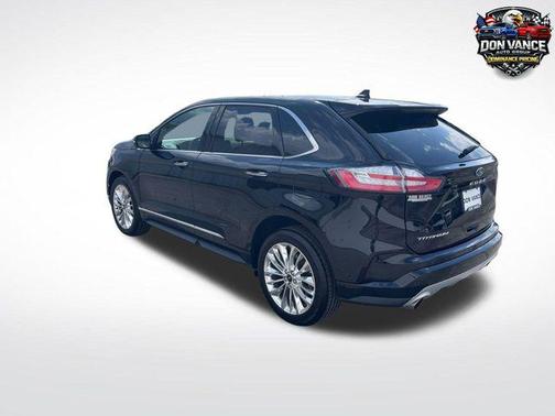 Agate Black Metallic 2024 Ford Edge Titanium